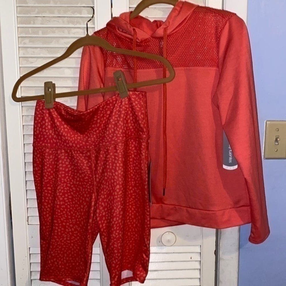 Daisy Fuentes biker short set